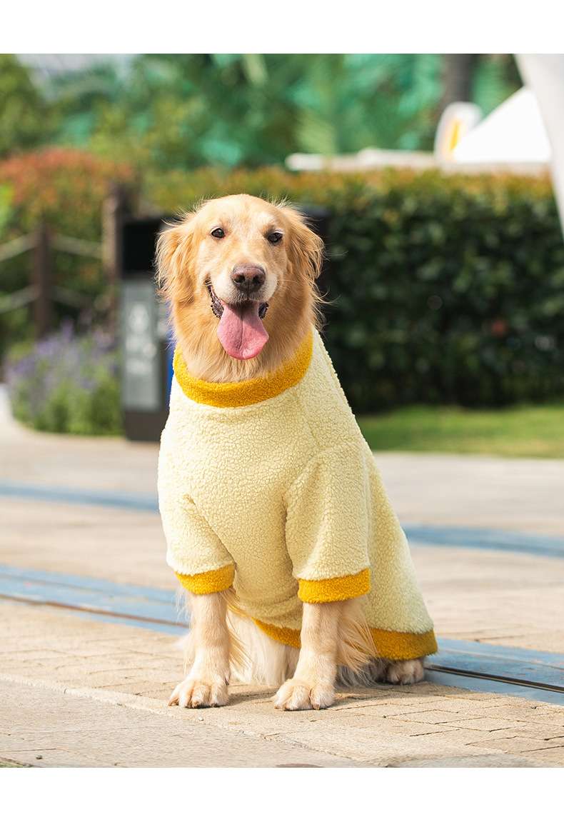 犬服 もこもこ素材の大型犬用ミルク柄トレーナー