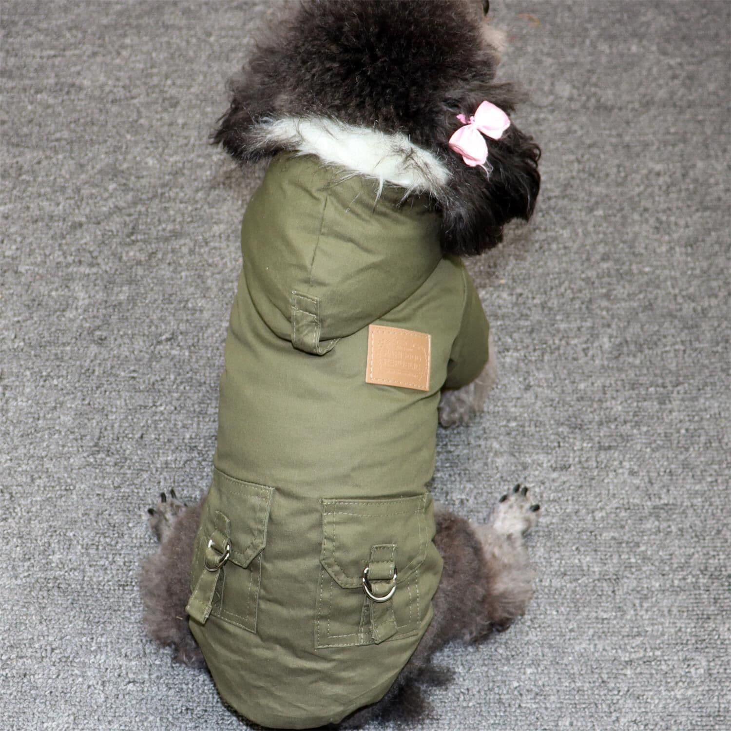 犬服 ふわふわファー付き多機能ポケット防寒コート