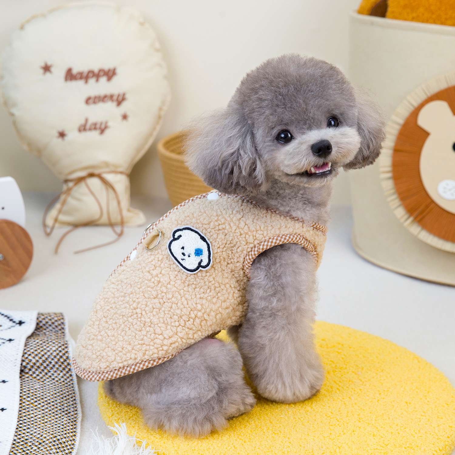 犬服 もこもこ素材の犬用ベスト