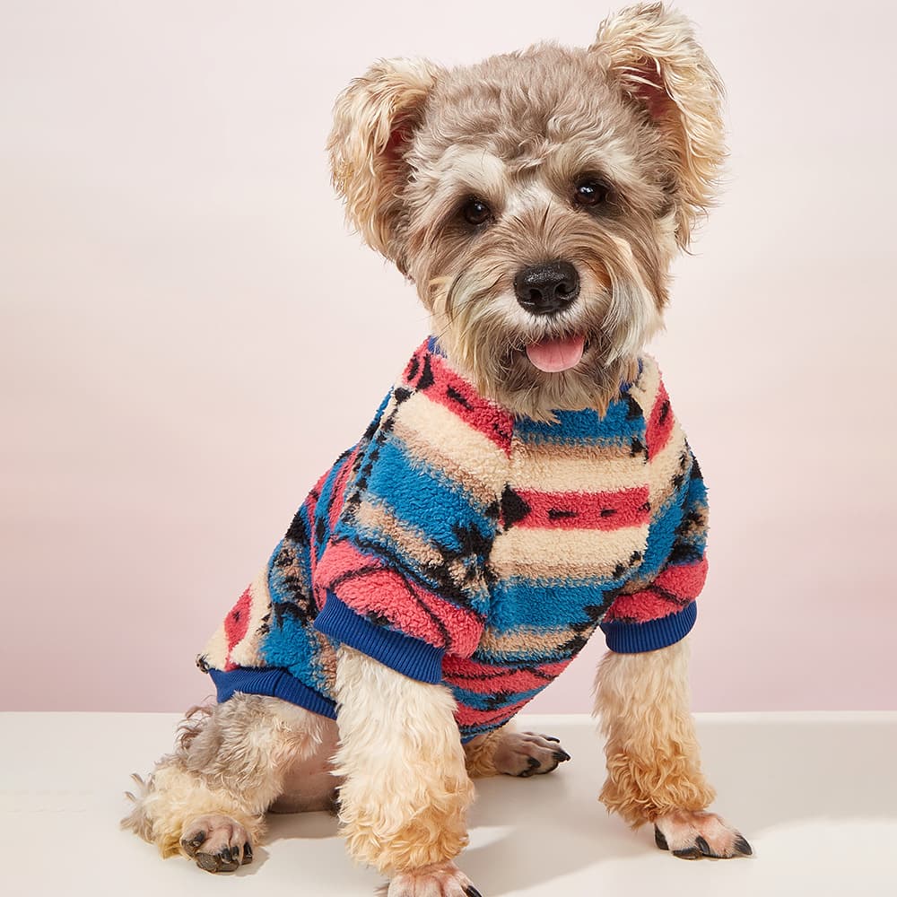 犬服 もこもこボア素材の幾何学模様ニットセーター