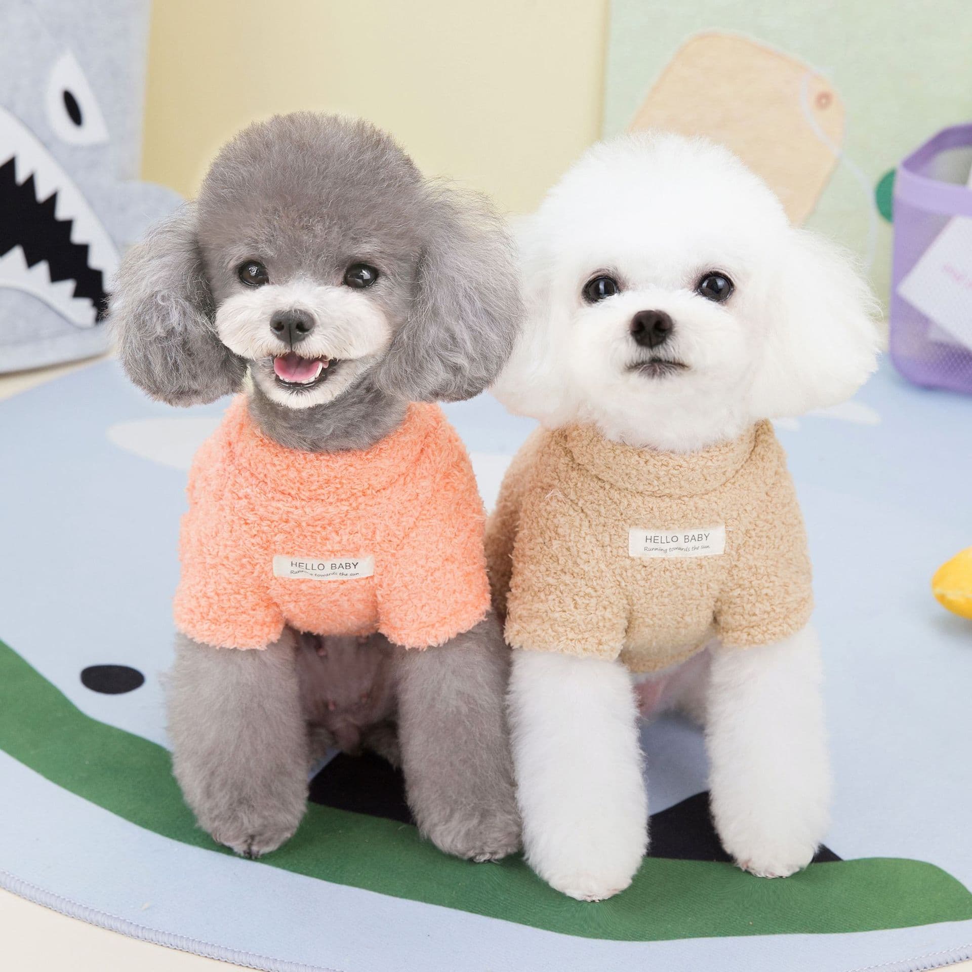 犬服 もこもこボア素材の袖なし犬用ニットベスト