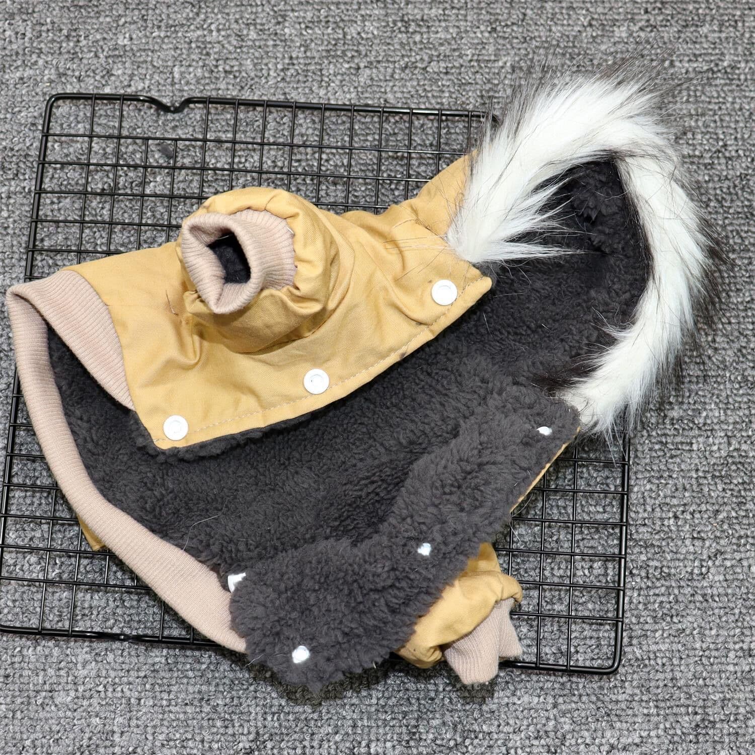犬服 ふわふわファー付き多機能ポケット防寒コート