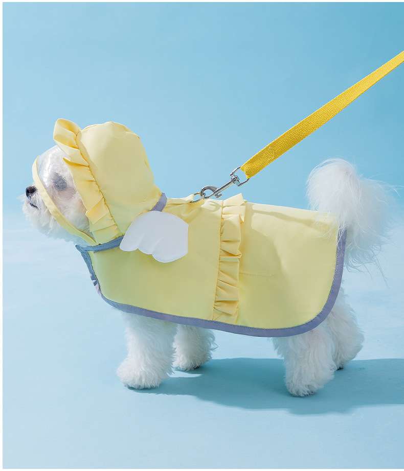 犬服 ふわもこ天使の羽根付きワンピースレインコート