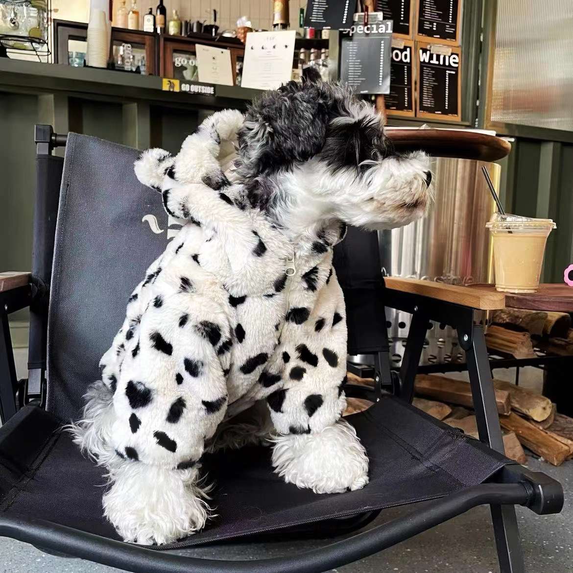 犬服 もふもふダルメシアン風コート