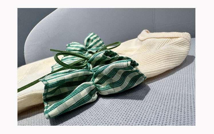 犬服 リボン付きフリル襟ニットウェア