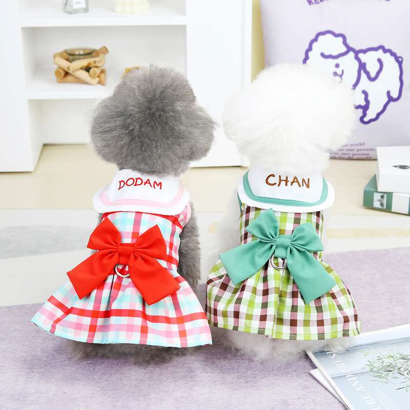 犬服 ふんわりわんちゃんのチェック柄ワンピース