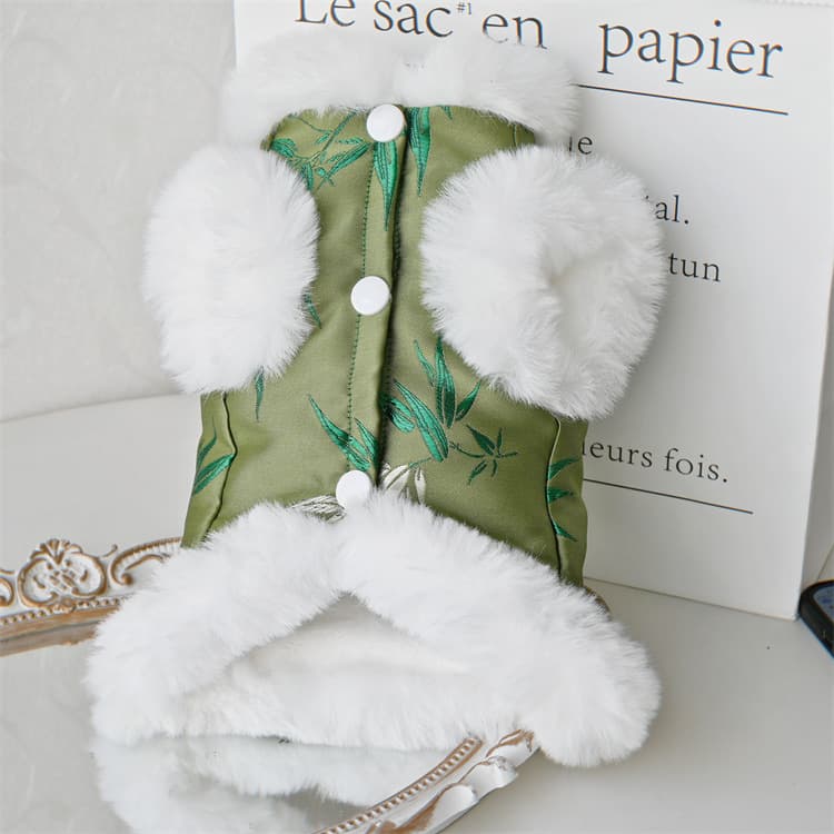 犬服 和風刺繍パンダ飾り付きもこもこファー襟ワンピース