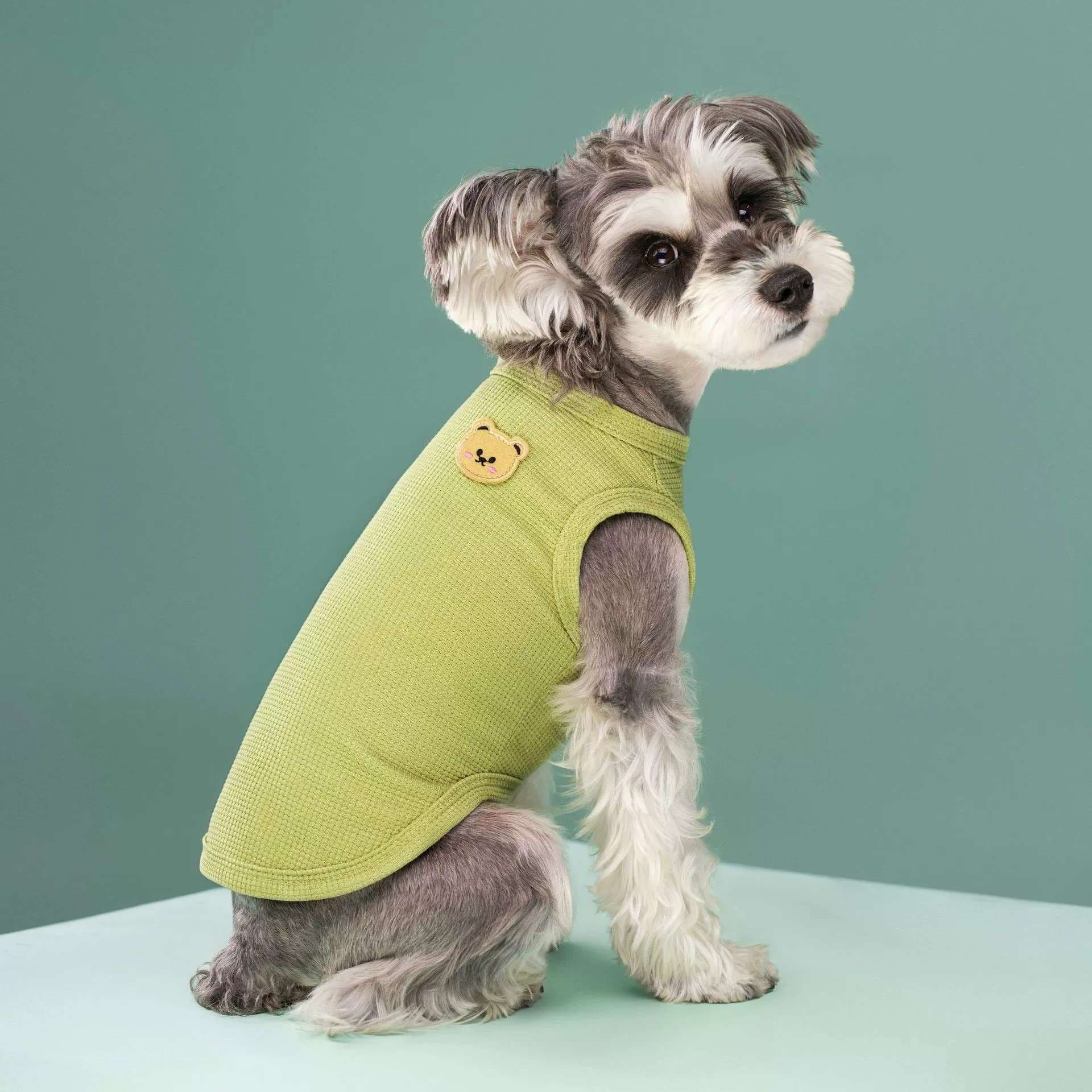 もこもこワンちゃん用ベストタイプの犬服