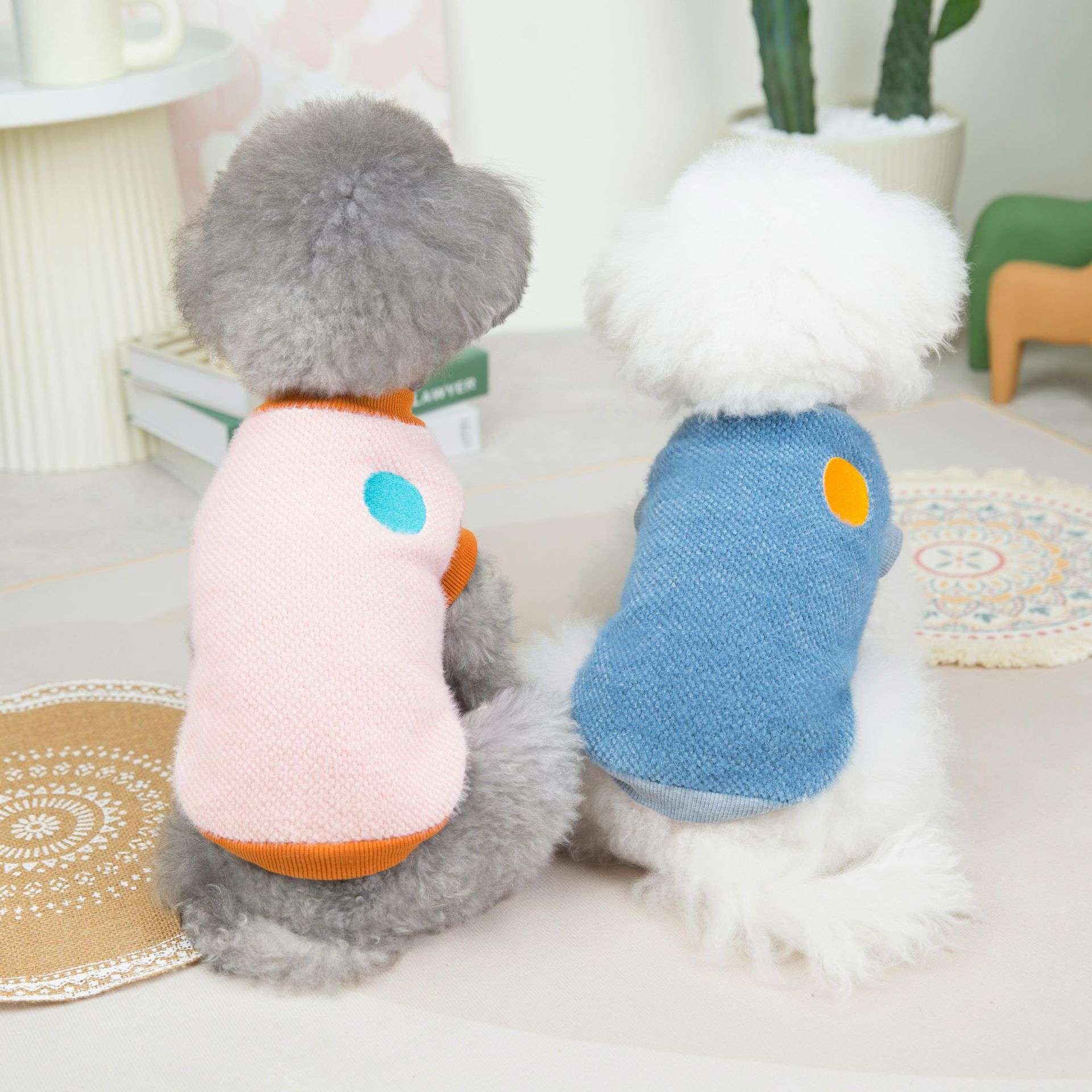 犬服 もこもこ素材のドット付きペット用セーター
