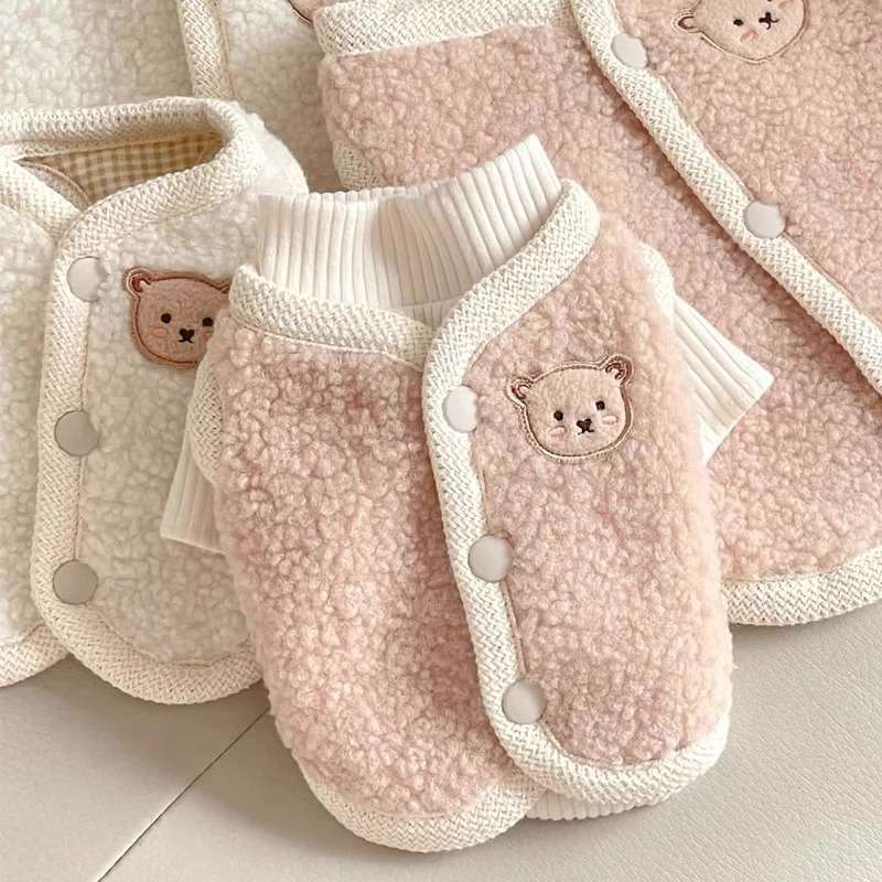 犬服 もこもこクマさん赤ちゃんベスト